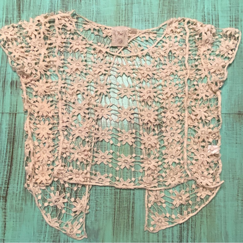 Pout Large Crocheted Top. Great cover up! cream eggshell off white color